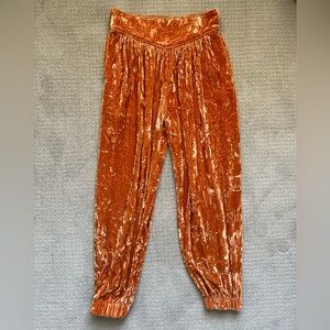 EUC Women’s Urban Outfitters Velvet Pants in Orange size M